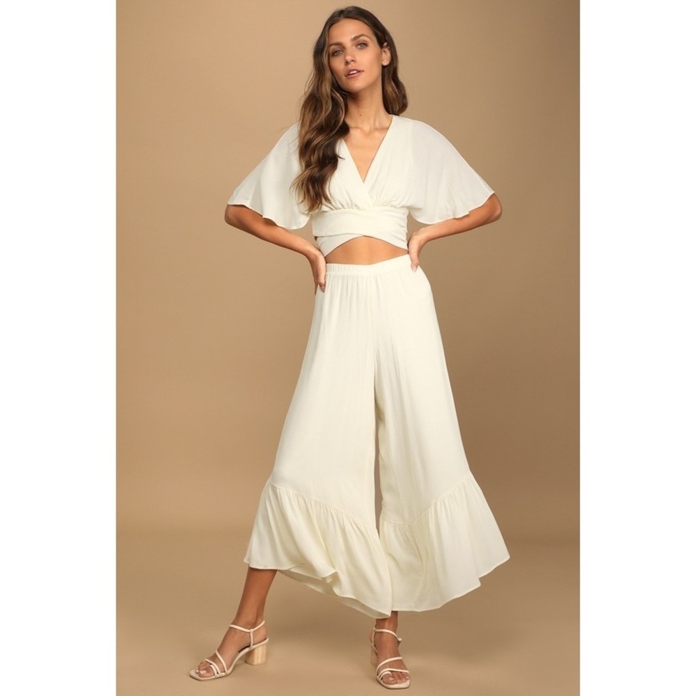 Lulus Vacation Time Cream Short Sleeve Two-piece Jumpsuit Beige - Size S